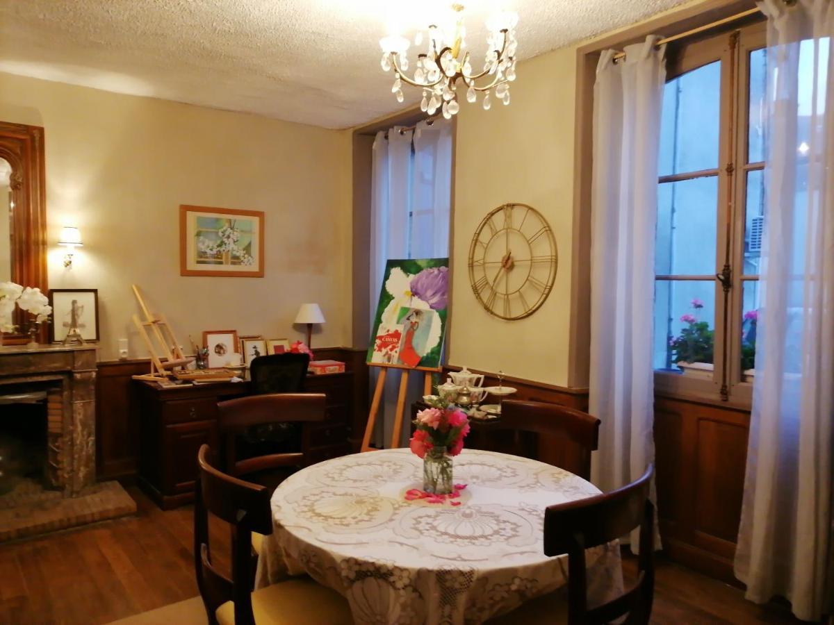 La Petite Maison Des Artiste Villa Saint-Sulpice-les-Feuilles Luaran gambar